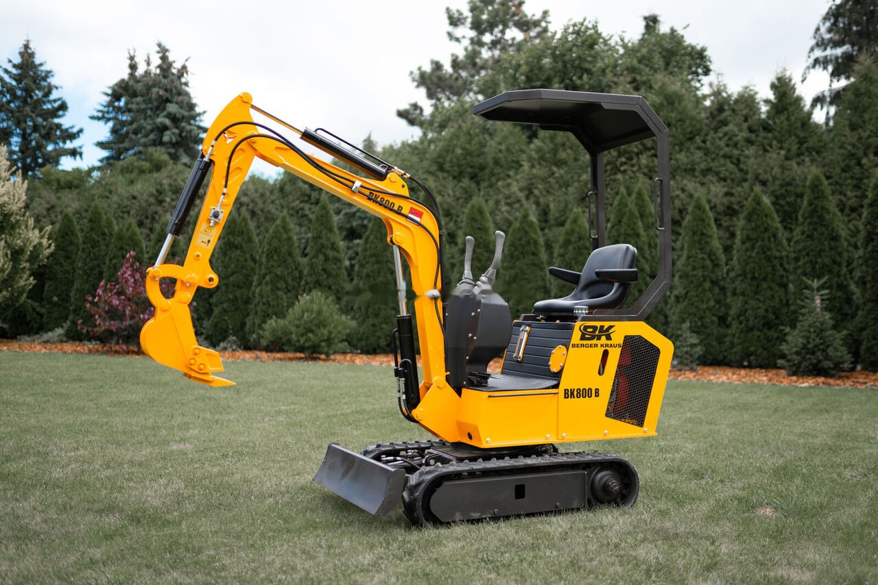 Berger Kraus Mini Excavator BK800B with FULL equipment - Mini escavadeira: foto 2 Berger Kraus Mini Excavator BK800B with FULL equipment - Mini escavadeira: foto 2