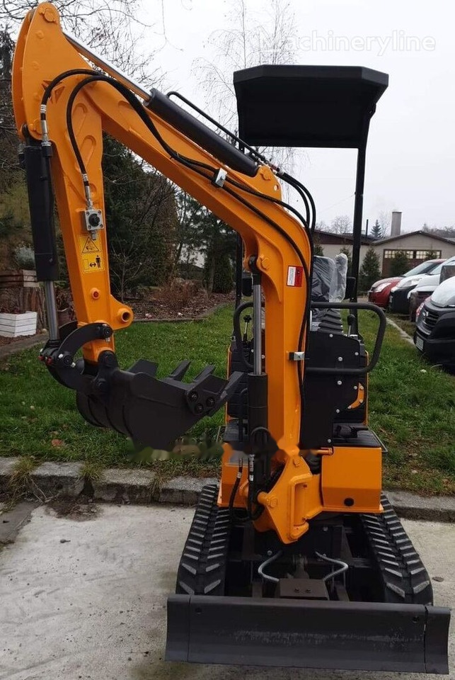 Berger Kraus Mini Excavator BK800BS torsion arm with FULL equipment - Mini escavadeira: foto 3 Berger Kraus Mini Excavator BK800BS torsion arm with FULL equipment - Mini escavadeira: foto 3