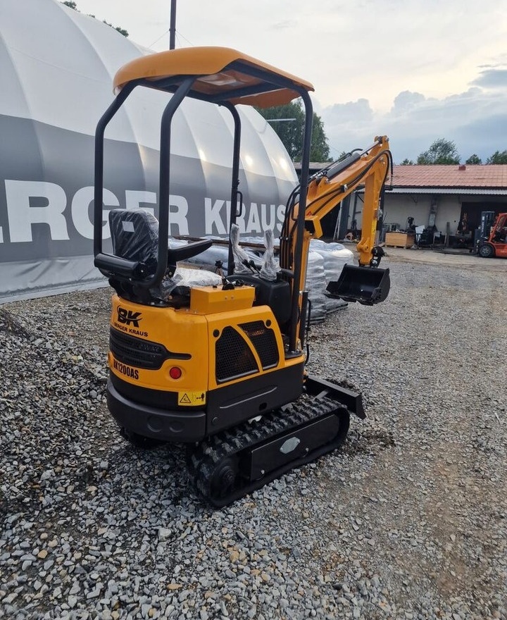 Berger Kraus Nowy BERGER KRAUS BK1200AS KUBOTA skrętne ramie Minikoparka + ze - Mini escavadeira: foto 4 Berger Kraus Nowy BERGER KRAUS BK1200AS KUBOTA skrętne ramie Minikoparka + ze - Mini escavadeira: foto 4