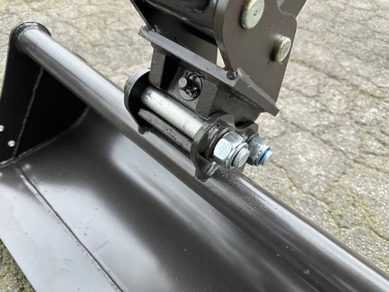 Rhino Rhinoceros XN12-9 - Mini escavadeira: foto 3 Rhino Rhinoceros XN12-9 - Mini escavadeira: foto 3