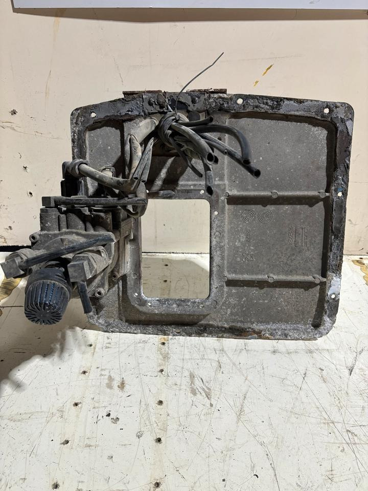 DAF CF XF Fußbremsventil 161372 WABCO 4800015000 - Válvula de freio de Caminhão: foto 2 DAF CF XF Fußbremsventil 161372 WABCO 4800015000 - Válvula de freio de Caminhão: foto 2