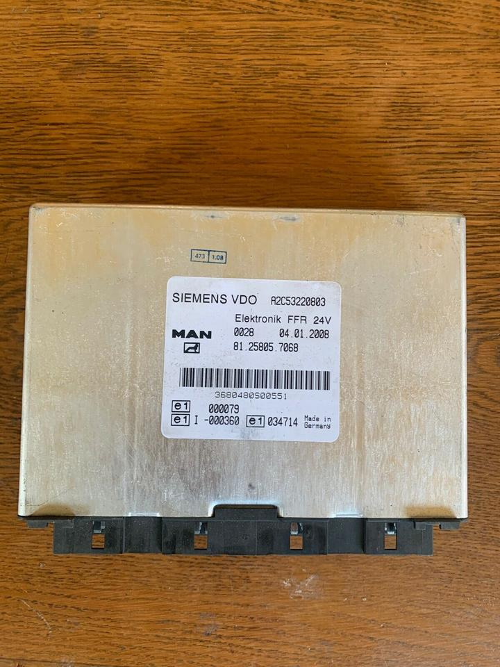 ELEKTRONIK FFR SIEMENS VDO Steuergerät MAN 81258057068 - Centralina electrónica de Caminhão: foto 1 ELEKTRONIK FFR SIEMENS VDO Steuergerät MAN 81258057068 - Centralina electrónica de Caminhão: foto 1