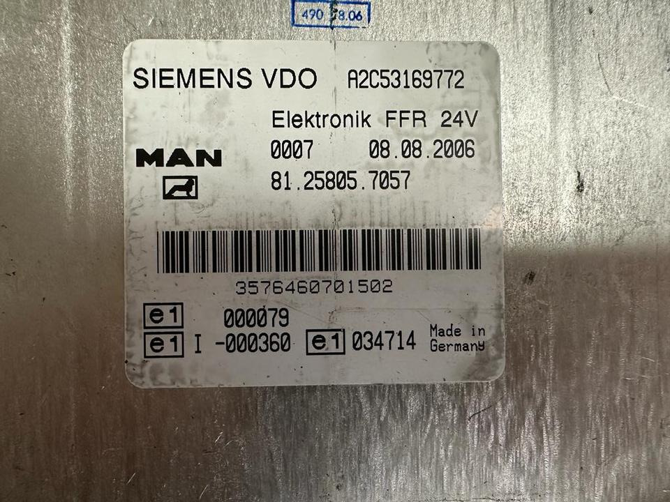 MAN SIEMENS VDO ELEKTRONIK FFR Steuergerät 81.25805.7057 - Centralina electrónica de Caminhão: foto 2 MAN SIEMENS VDO ELEKTRONIK FFR Steuergerät 81.25805.7057 - Centralina electrónica de Caminhão: foto 2