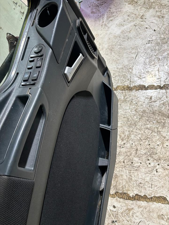 MAN TGL Fahrertür,grau Spiegel&Innenverkleidung Euro 5/6 LN 24 - Porta e peças de Caminhão: foto 5 MAN TGL Fahrertür,grau Spiegel&Innenverkleidung Euro 5/6 LN 24 - Porta e peças de Caminhão: foto 5