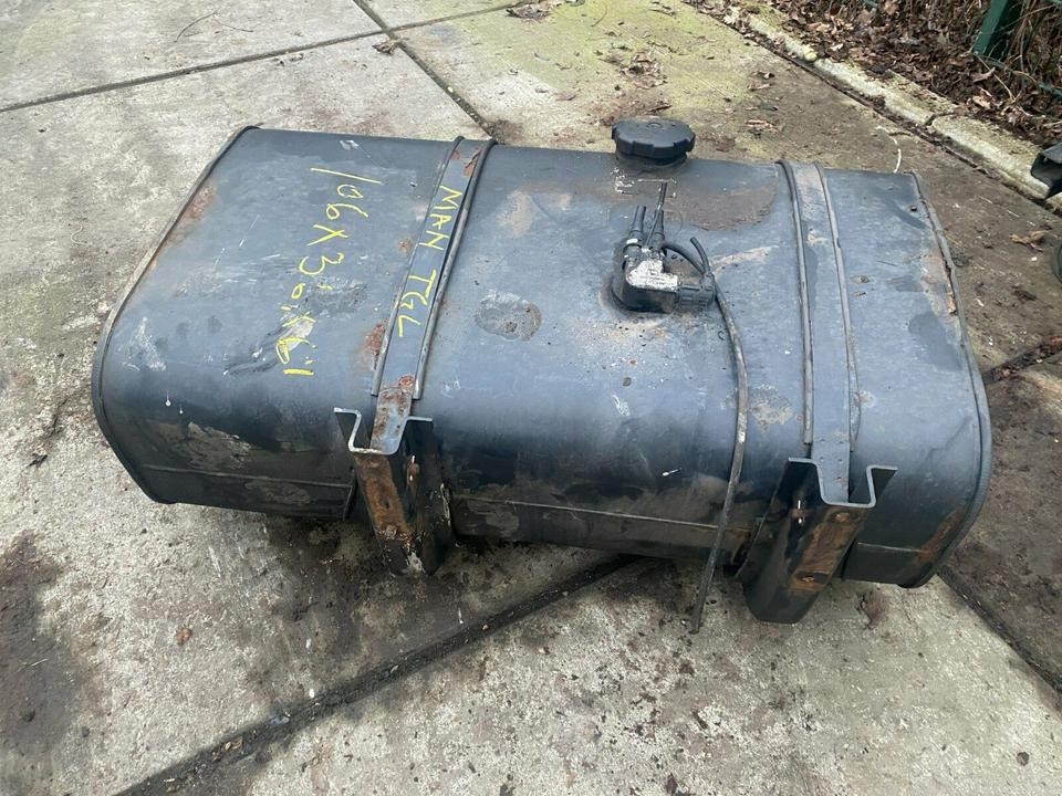MAN TGL TGM Dieseltank Tank Tankbehälter - Tanque de combustível de Caminhão: foto 4 MAN TGL TGM Dieseltank Tank Tankbehälter - Tanque de combustível de Caminhão: foto 4