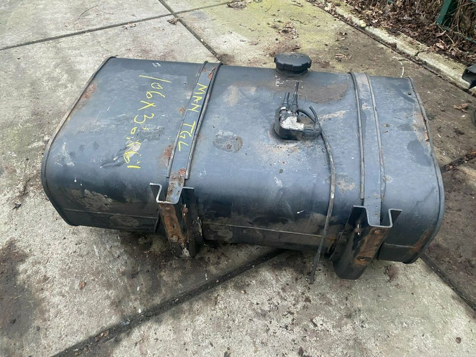 MAN TGL TGM Dieseltank Tank Tankbehälter - Tanque de combustível de Caminhão: foto 4 MAN TGL TGM Dieseltank Tank Tankbehälter - Tanque de combustível de Caminhão: foto 4