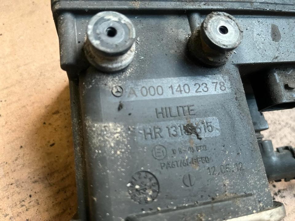 Mercedes Actros MP4 AdBlue Pumpe A0001402378 - Bomba de combustivel de Caminhão: foto 2 Mercedes Actros MP4 AdBlue Pumpe A0001402378 - Bomba de combustivel de Caminhão: foto 2