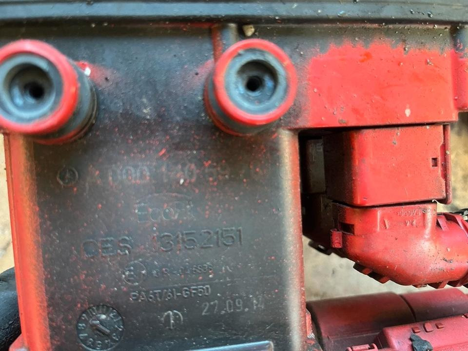 Mercedes Actros MP4 AdBlue Pumpe A0001405978 - Bomba de combustivel de Caminhão: foto 2 Mercedes Actros MP4 AdBlue Pumpe A0001405978 - Bomba de combustivel de Caminhão: foto 2