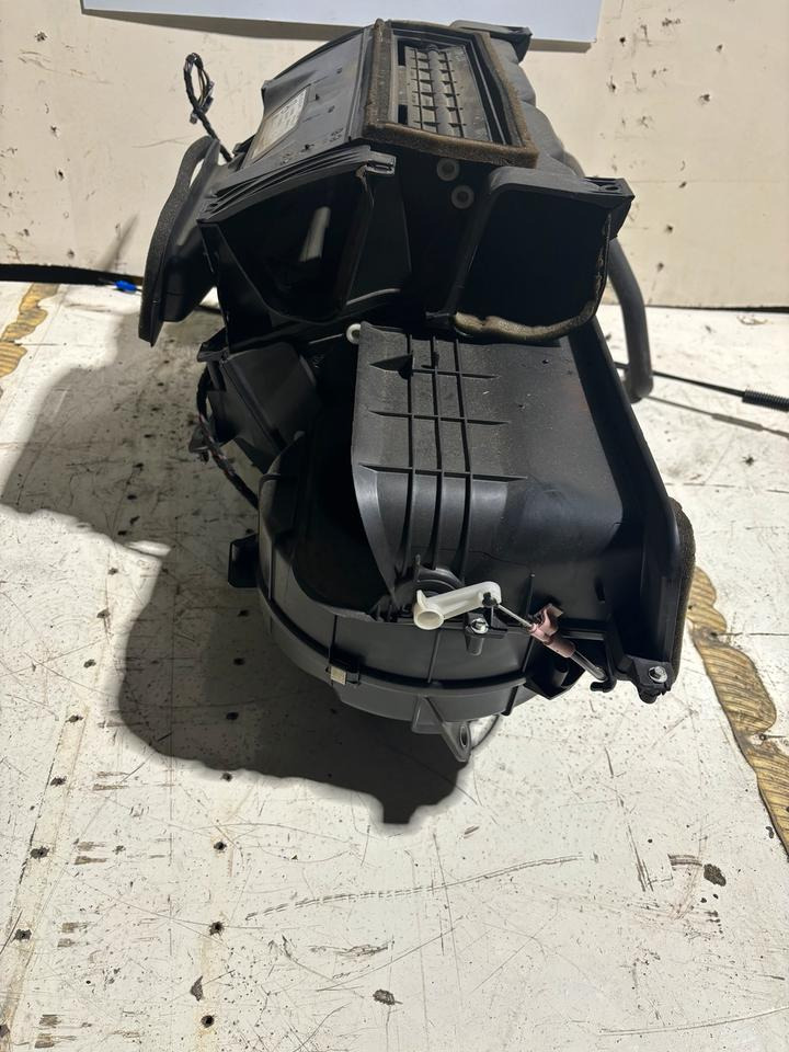 Mercedes-Benz Atego Heizung/Klimakasten A9408300160 - Aquecimento/ Ventilação de Caminhão: foto 2 Mercedes-Benz Atego Heizung/Klimakasten A9408300160 - Aquecimento/ Ventilação de Caminhão: foto 2