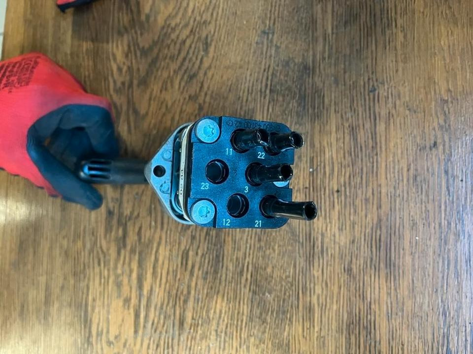 Mercedes Bremsventil Feststellbremse Handbremsventil A0004200284 - Válvula de freio de Caminhão: foto 4 Mercedes Bremsventil Feststellbremse Handbremsventil A0004200284 - Válvula de freio de Caminhão: foto 4