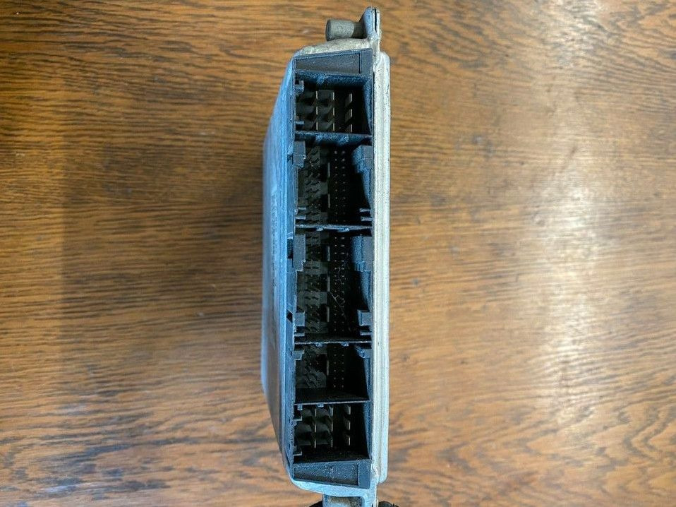 Mercedes Sprinter BOSCH Steuergerät A 000 153 73 79 - Centralina electrónica de Caminhão: foto 2 Mercedes Sprinter BOSCH Steuergerät A 000 153 73 79 - Centralina electrónica de Caminhão: foto 2