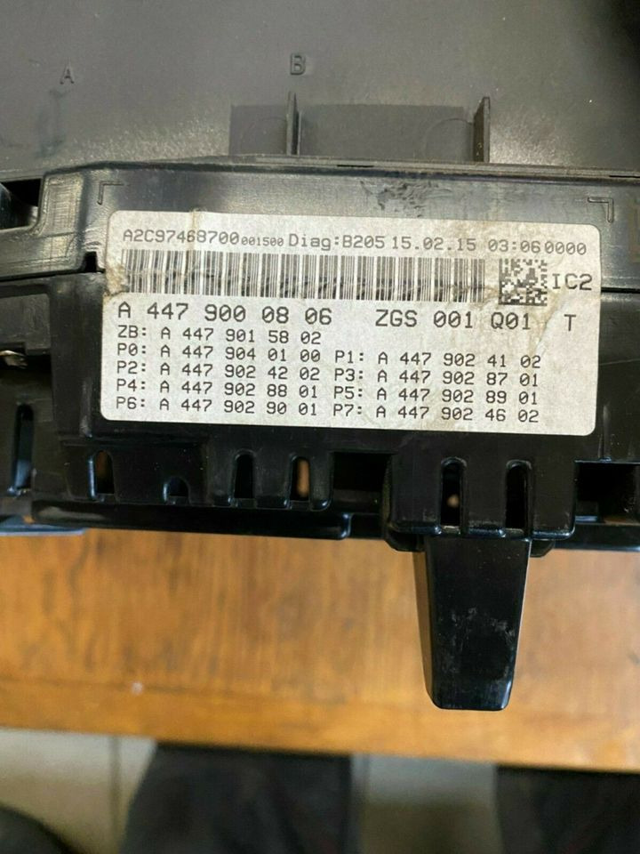 Mercedes Vito Kombiinstrument Tacho A4479000806 - Tacógrafo de Caminhão: foto 2 Mercedes Vito Kombiinstrument Tacho A4479000806 - Tacógrafo de Caminhão: foto 2