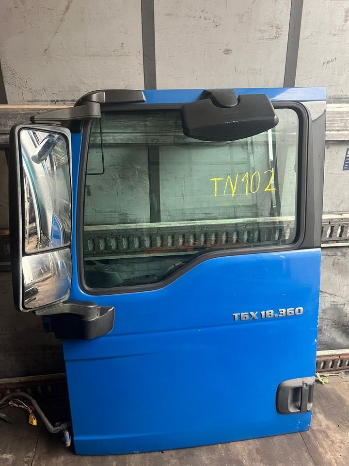 MAN TGX Fahrertür, Tür blau, Spiegel & Innenverkleidung TN102 - Peça de reposição: foto 4 MAN TGX Fahrertür, Tür blau, Spiegel & Innenverkleidung TN102 - Peça de reposição: foto 4