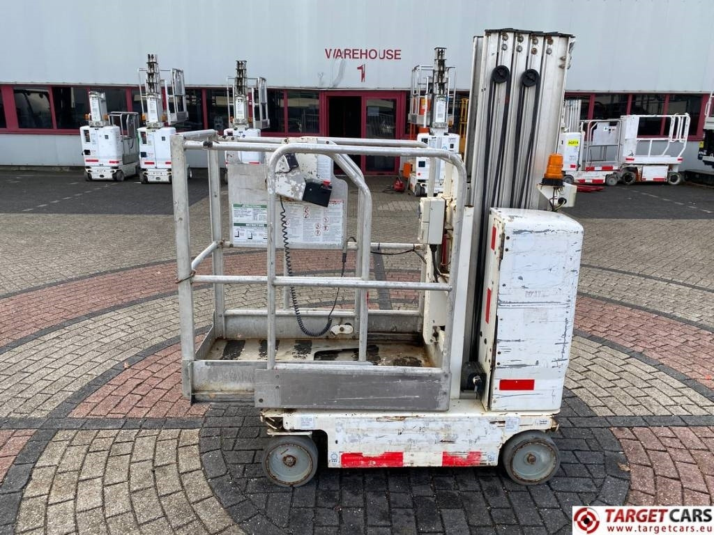 Genie GR-20 RunAbout Electric Vertical Mast Lift 802cm - Plataforma de mastro vertical: foto 5 Genie GR-20 RunAbout Electric Vertical Mast Lift 802cm - Plataforma de mastro vertical: foto 5