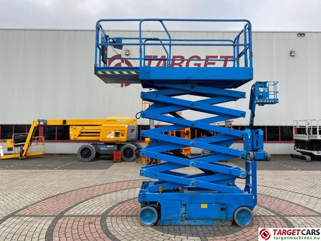 Genie GS-4047 Electric Scissor Work Lift 1389cm - Plataforma de Tijera/ Plataforma de tesoura: foto 5 Genie GS-4047 Electric Scissor Work Lift 1389cm - Plataforma de Tijera/ Plataforma de tesoura: foto 5