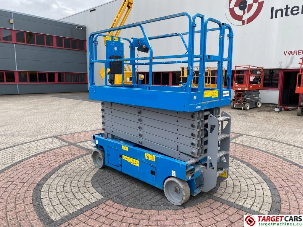 Genie GS-4047 Electric Scissor Work Lift 1389cm - Plataforma de Tijera/ Plataforma de tesoura: foto 4 Genie GS-4047 Electric Scissor Work Lift 1389cm - Plataforma de Tijera/ Plataforma de tesoura: foto 4