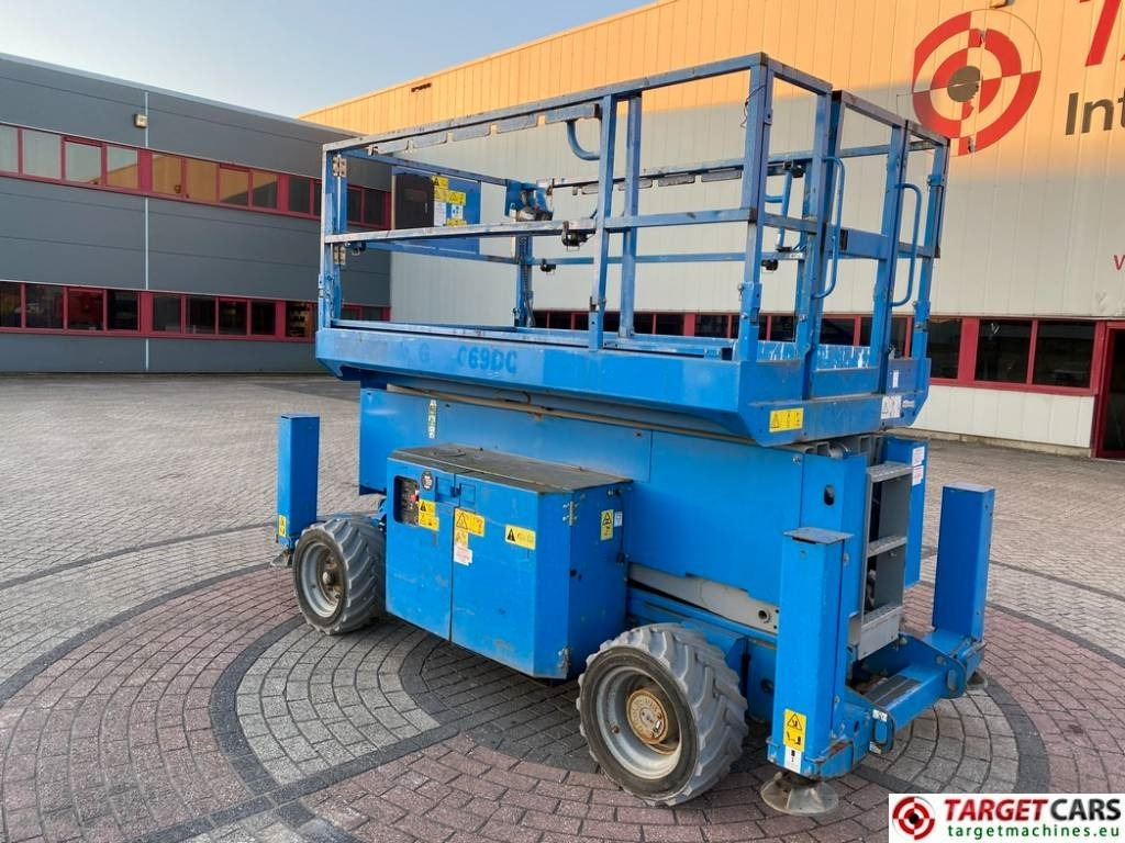 Genie GS-4069 DC Electric GS4069 Scissor WorkLift 1412cm - Plataforma de Tijera/ Plataforma de tesoura: foto 4 Genie GS-4069 DC Electric GS4069 Scissor WorkLift 1412cm - Plataforma de Tijera/ Plataforma de tesoura: foto 4