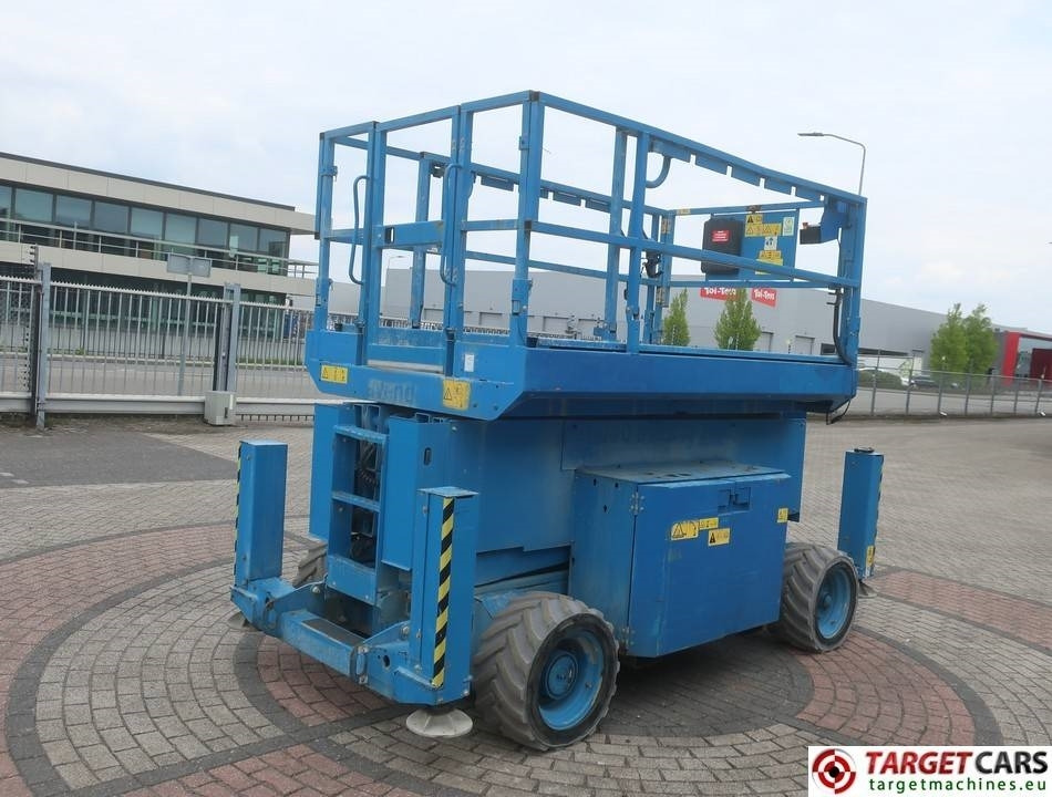 Genie GS-4069DC Electric 4069 Scissor Work Lift 1412cm - Plataforma de Tijera/ Plataforma de tesoura: foto 3 Genie GS-4069DC Electric 4069 Scissor Work Lift 1412cm - Plataforma de Tijera/ Plataforma de tesoura: foto 3