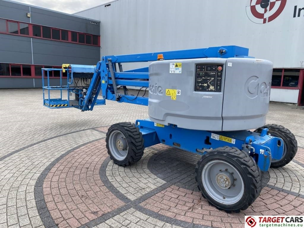 Genie Z-45/25J Diesel 4x4 Articulated Boom Lift 1605cm  - Plataforma articulada: foto 4 Genie Z-45/25J Diesel 4x4 Articulated Boom Lift 1605cm  - Plataforma articulada: foto 4
