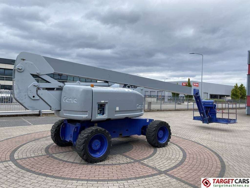 Genie Z-80/60 Articulated 4x4x4 Diesel Boom Lift 2577cm - Plataforma articulada: foto 3 Genie Z-80/60 Articulated 4x4x4 Diesel Boom Lift 2577cm - Plataforma articulada: foto 3