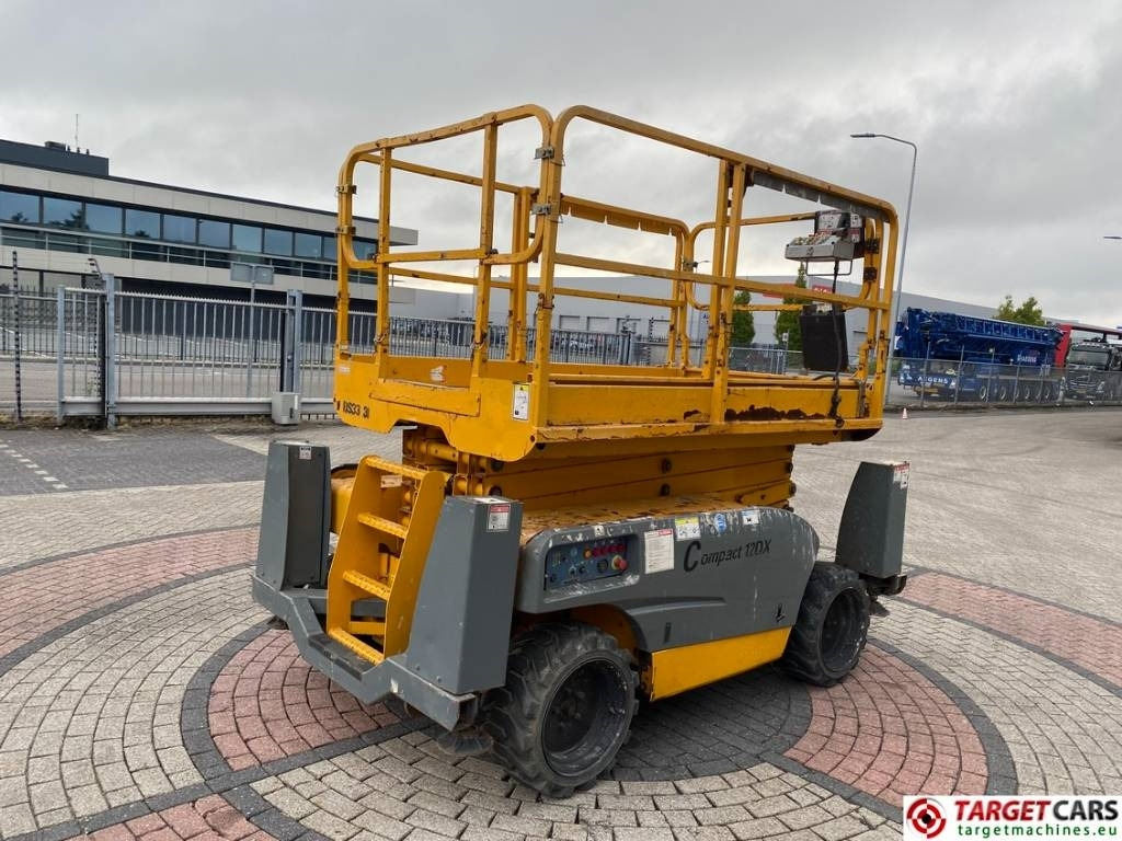 Haulotte Compact 12DX Diesel 4x4 Scissor Work Lift 1206cm - Plataforma de Tijera/ Plataforma de tesoura: foto 3 Haulotte Compact 12DX Diesel 4x4 Scissor Work Lift 1206cm - Plataforma de Tijera/ Plataforma de tesoura: foto 3
