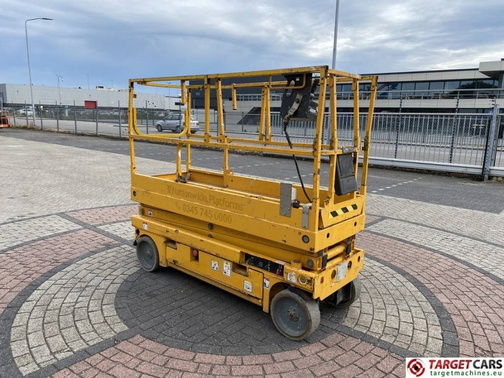 Haulotte Compact 8 Electric Scissor Work Lift 818cm - Plataforma de Tijera/ Plataforma de tesoura: foto 2 Haulotte Compact 8 Electric Scissor Work Lift 818cm - Plataforma de Tijera/ Plataforma de tesoura: foto 2