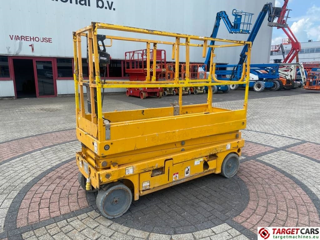 Haulotte Compact 8 Electric Scissor Work Lift 818cm - Plataforma de Tijera/ Plataforma de tesoura: foto 1 Haulotte Compact 8 Electric Scissor Work Lift 818cm - Plataforma de Tijera/ Plataforma de tesoura: foto 1
