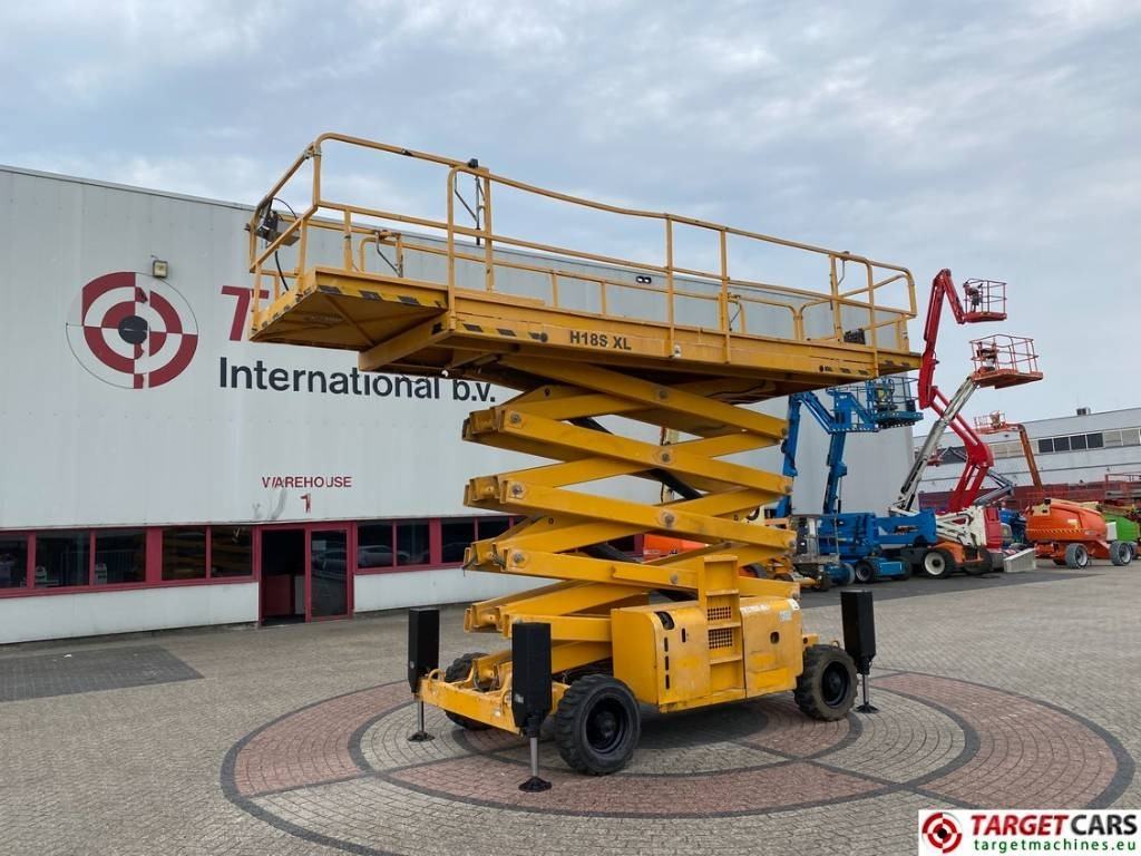 Plataforma de Tijera/ Plataforma de tesoura Haulotte H18SXL Diesel 4x4 Scissor Work Lift 1800cm: foto 17