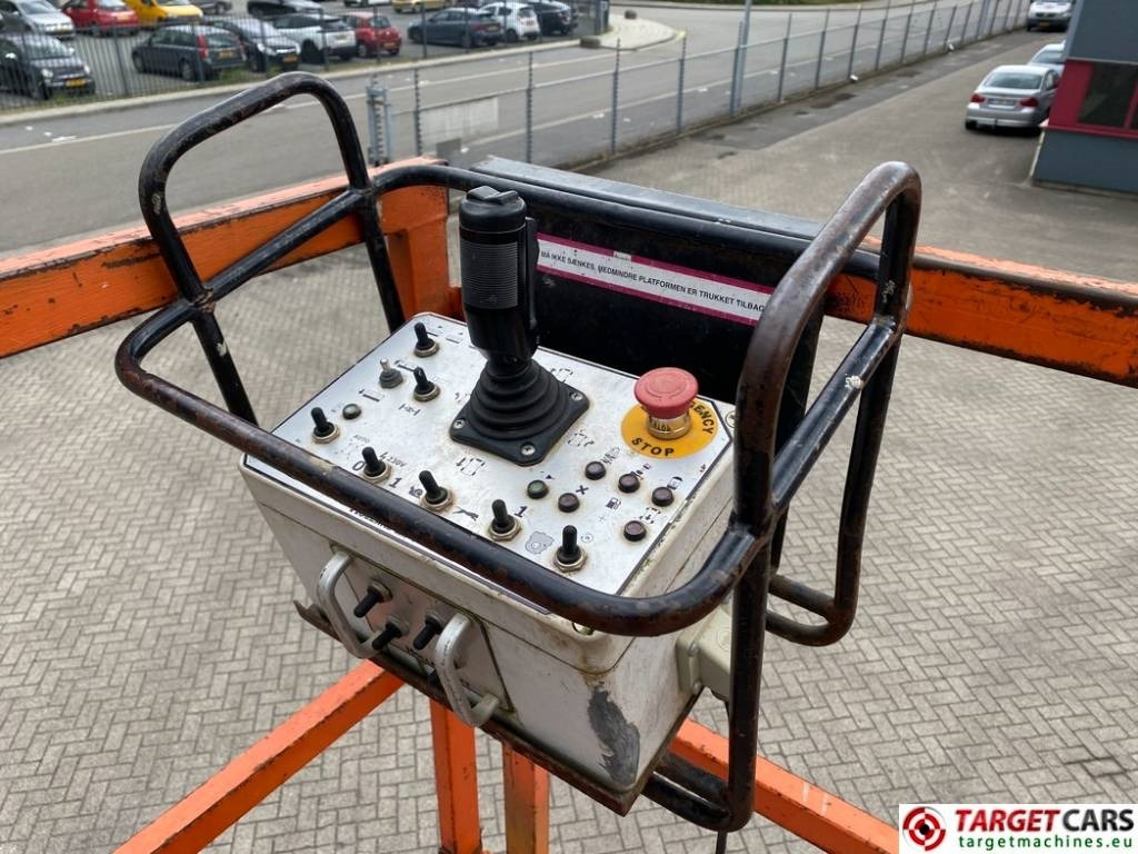 Plataforma de Tijera/ Plataforma de tesoura Holland Lift T210DL25 4WD Diesel T-210DL25 Scissor WorkLift 23M: foto 9 Plataforma de Tijera/ Plataforma de tesoura Holland Lift T210DL25 4WD Diesel T-210DL25 Scissor WorkLift 23M: foto 9