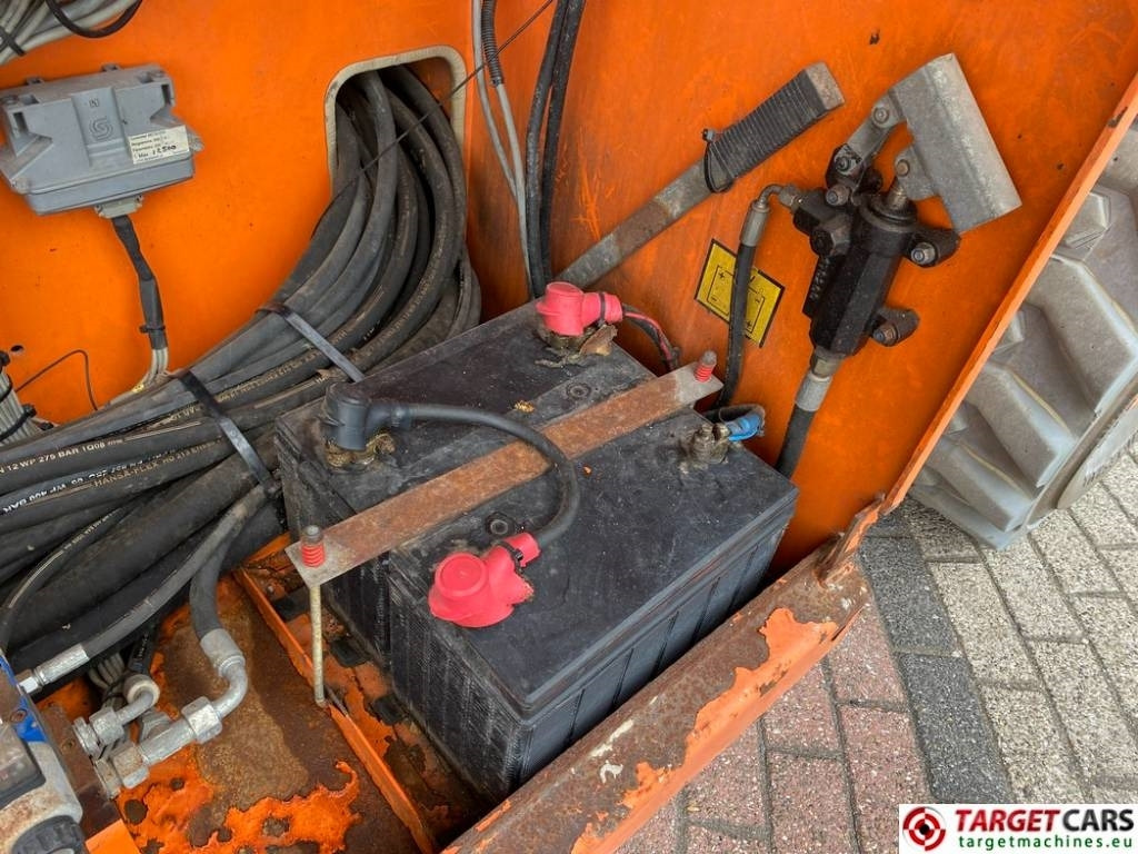 Plataforma de Tijera/ Plataforma de tesoura Holland Lift T210DL25 4WD Diesel T-210DL25 Scissor WorkLift 23M: foto 29 Plataforma de Tijera/ Plataforma de tesoura Holland Lift T210DL25 4WD Diesel T-210DL25 Scissor WorkLift 23M: foto 29