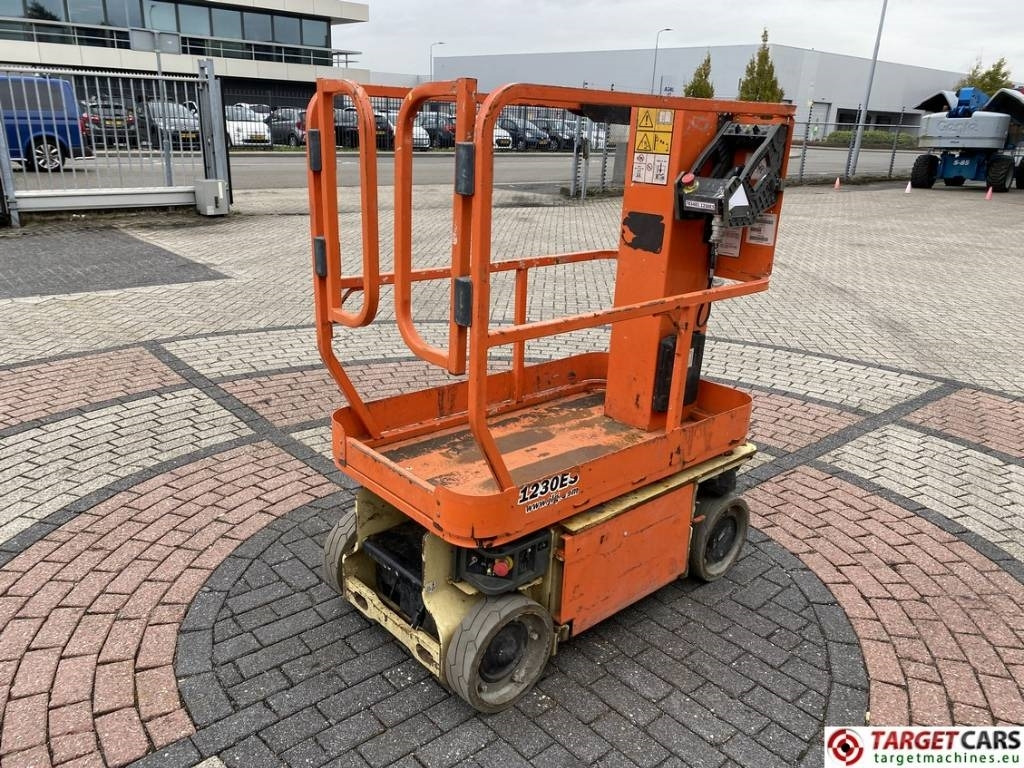 JLG 1230ES Electric Vertical Mast Work Lift 566cm  - Plataforma de mastro vertical: foto 3 JLG 1230ES Electric Vertical Mast Work Lift 566cm  - Plataforma de mastro vertical: foto 3