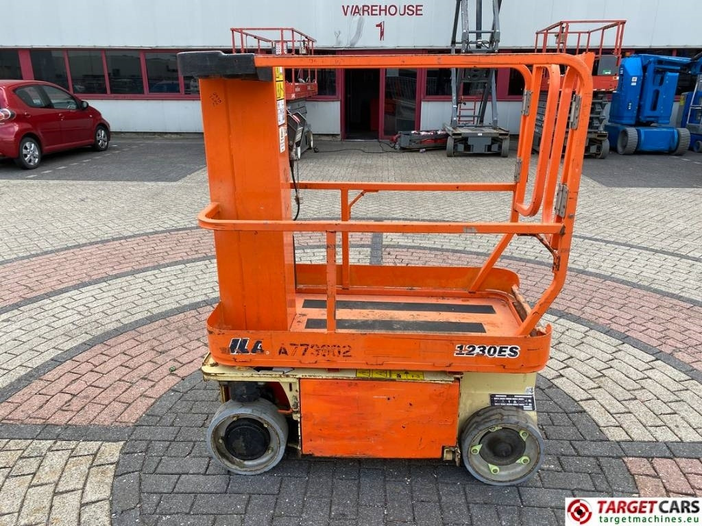 JLG 1230ES Electric Vertical Mast Work Lift 566cm - Plataforma de mastro vertical: foto 5 JLG 1230ES Electric Vertical Mast Work Lift 566cm - Plataforma de mastro vertical: foto 5