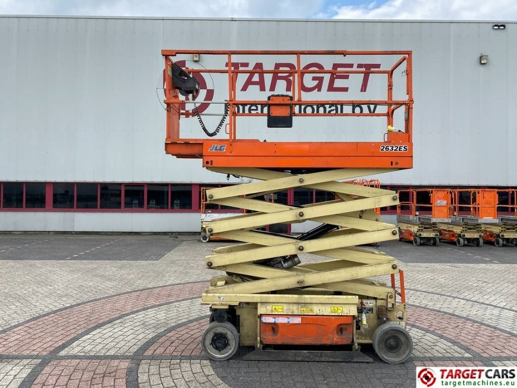 JLG 2632ES Electric Scissor Work Lift 977cm  - Plataforma de Tijera/ Plataforma de tesoura: foto 5 JLG 2632ES Electric Scissor Work Lift 977cm  - Plataforma de Tijera/ Plataforma de tesoura: foto 5