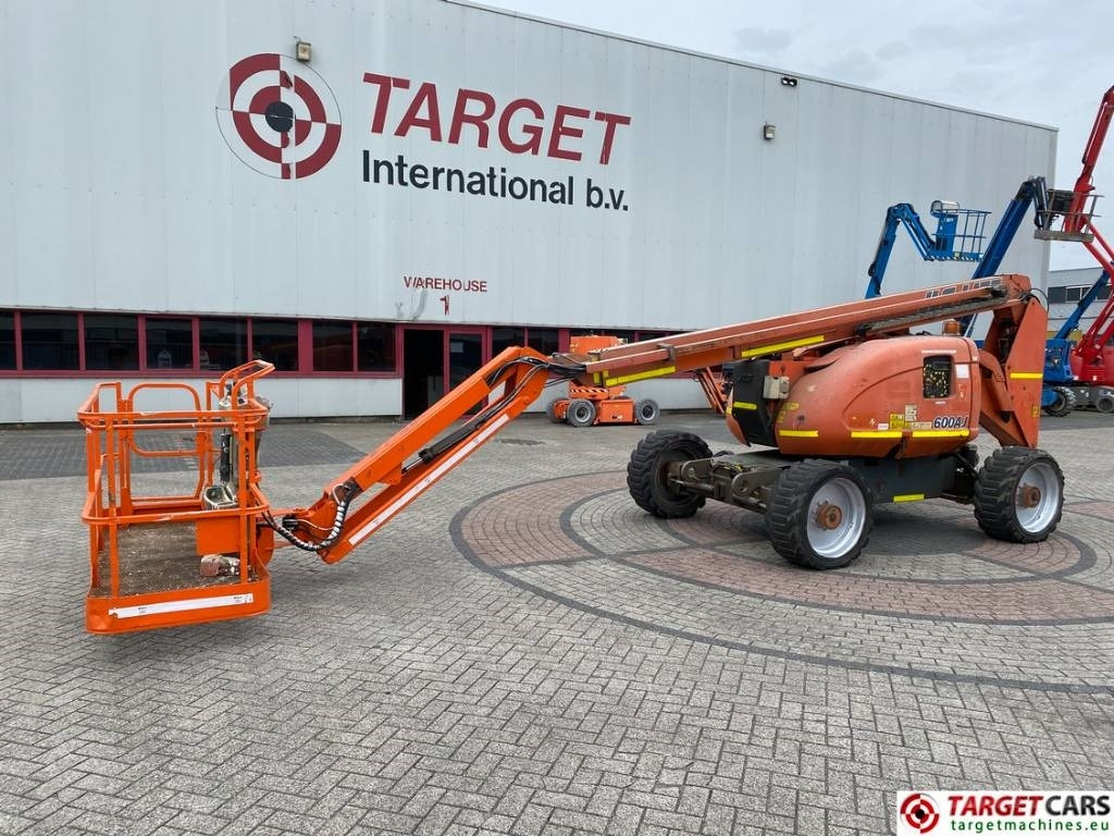 JLG 600AJ Articulated 4x4x4 Diesel Boom Lift 2047cm - Plataforma articulada: foto 1 JLG 600AJ Articulated 4x4x4 Diesel Boom Lift 2047cm - Plataforma articulada: foto 1