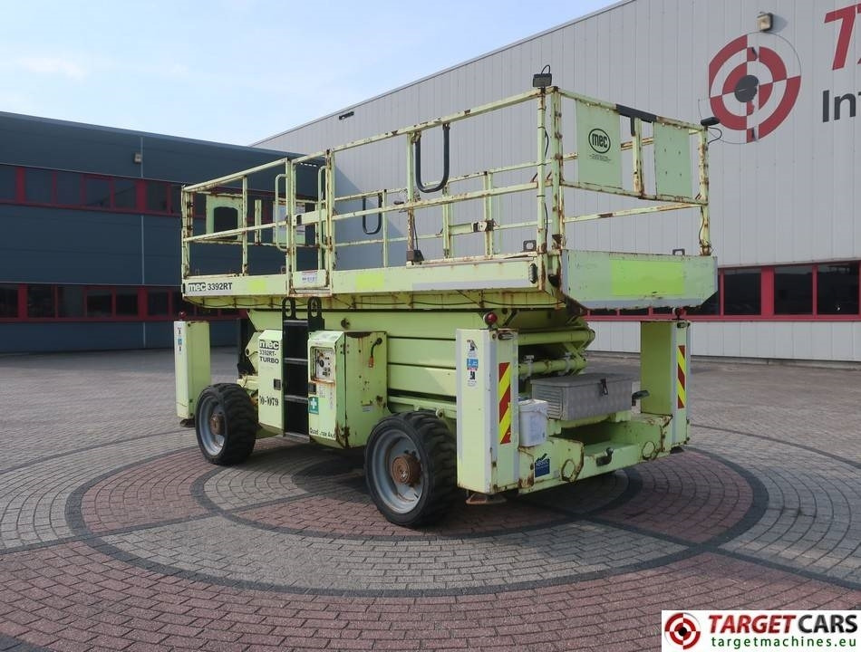 MEC 3392RT-T Diesel 4x4 Scissor Work Lift 1200cm - Plataforma de Tijera/ Plataforma de tesoura: foto 4 MEC 3392RT-T Diesel 4x4 Scissor Work Lift 1200cm - Plataforma de Tijera/ Plataforma de tesoura: foto 4