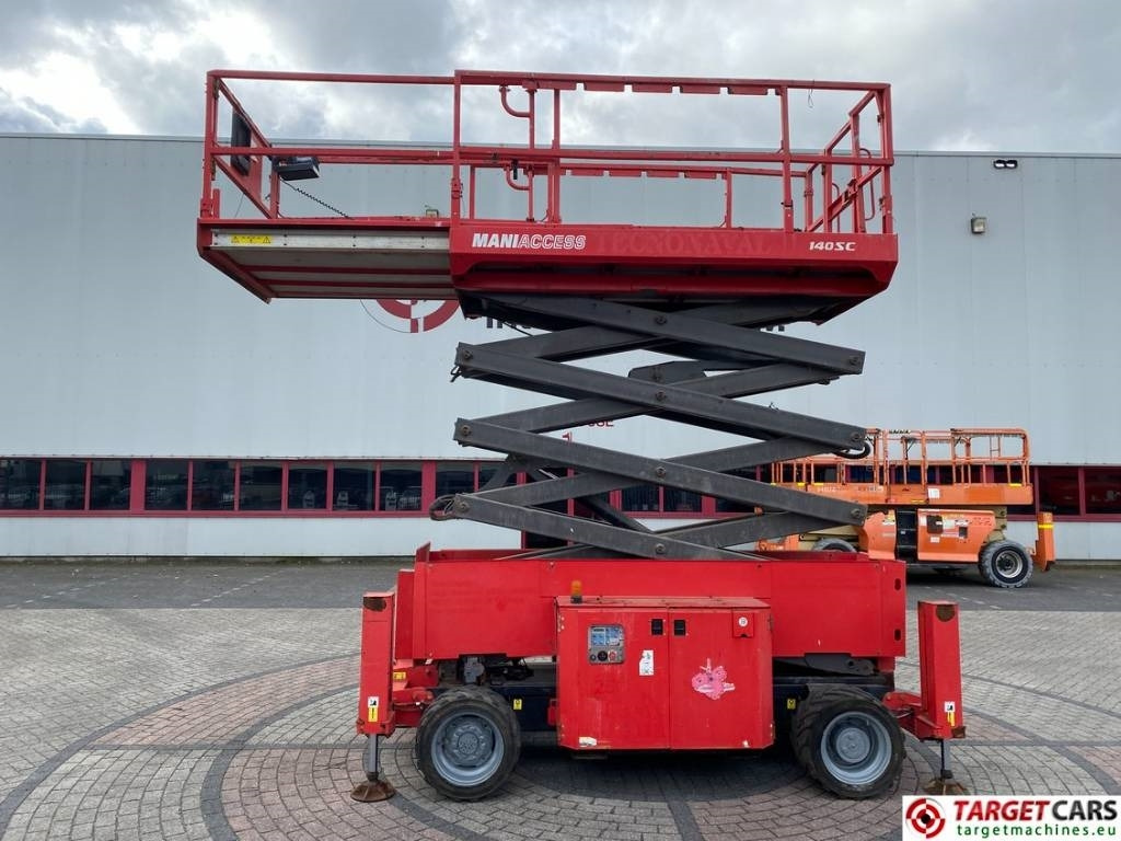 Manitou 140SC Diesel 4x4 Scissor Work Lift 1412cm - Plataforma de Tijera/ Plataforma de tesoura: foto 5 Manitou 140SC Diesel 4x4 Scissor Work Lift 1412cm - Plataforma de Tijera/ Plataforma de tesoura: foto 5