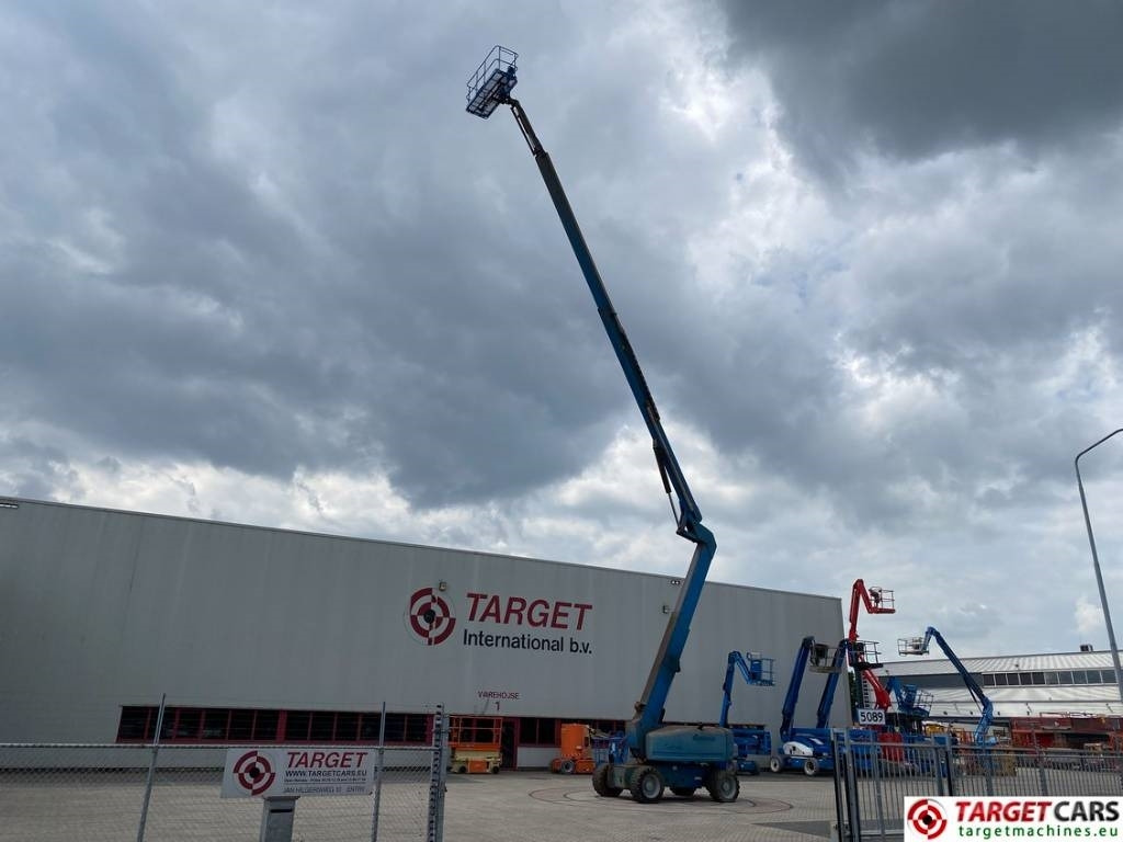 Genie Z-80/60 Articulated 4x4 Diesel Boom Lift 2577cm - Máquina de outro: foto 5 Genie Z-80/60 Articulated 4x4 Diesel Boom Lift 2577cm - Máquina de outro: foto 5
