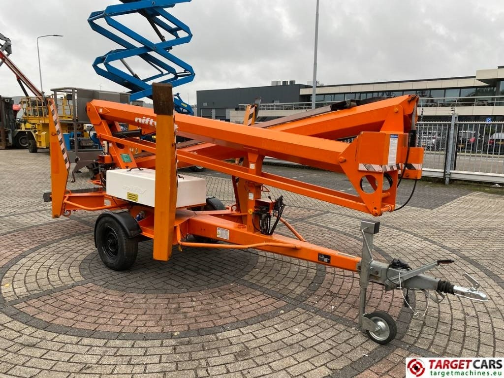 Niftylift 170HAC Electric Towable Boom Work Lift 1710cm - Plataforma de elevaçao rebocável: foto 2 Niftylift 170HAC Electric Towable Boom Work Lift 1710cm - Plataforma de elevaçao rebocável: foto 2