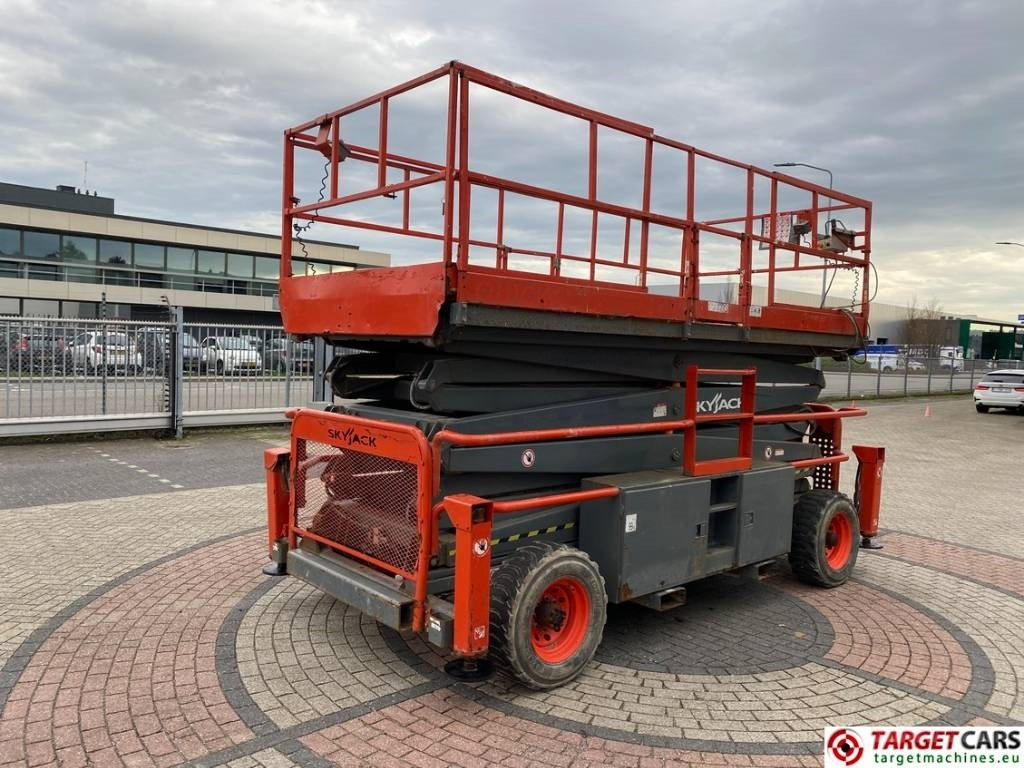 SkyJack SJ9250 RT Diesel 4x4 Scissor Work Lift 1720cm - Plataforma de Tijera/ Plataforma de tesoura: foto 3 SkyJack SJ9250 RT Diesel 4x4 Scissor Work Lift 1720cm - Plataforma de Tijera/ Plataforma de tesoura: foto 3