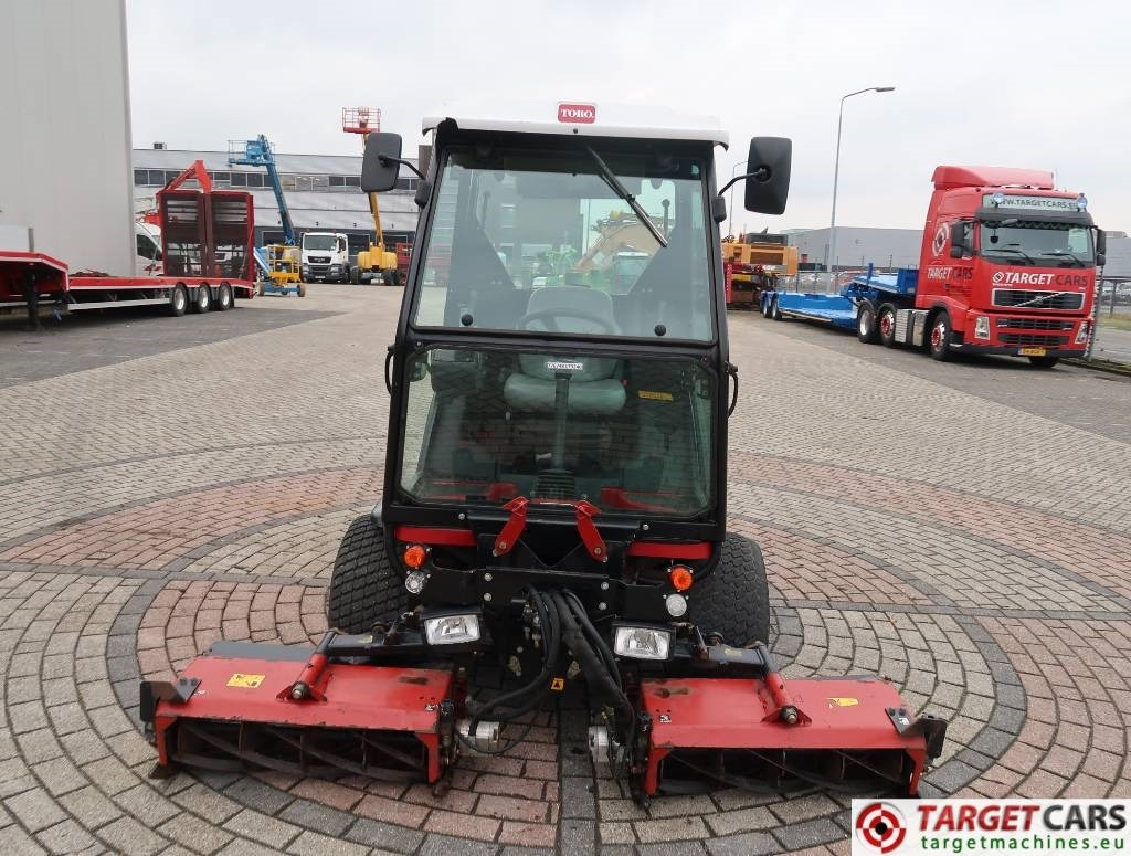 Toro LT3340 3-Gang Hydro 4WD Cylinder Reel Mower - Cortador de grama: foto 4 Toro LT3340 3-Gang Hydro 4WD Cylinder Reel Mower - Cortador de grama: foto 4