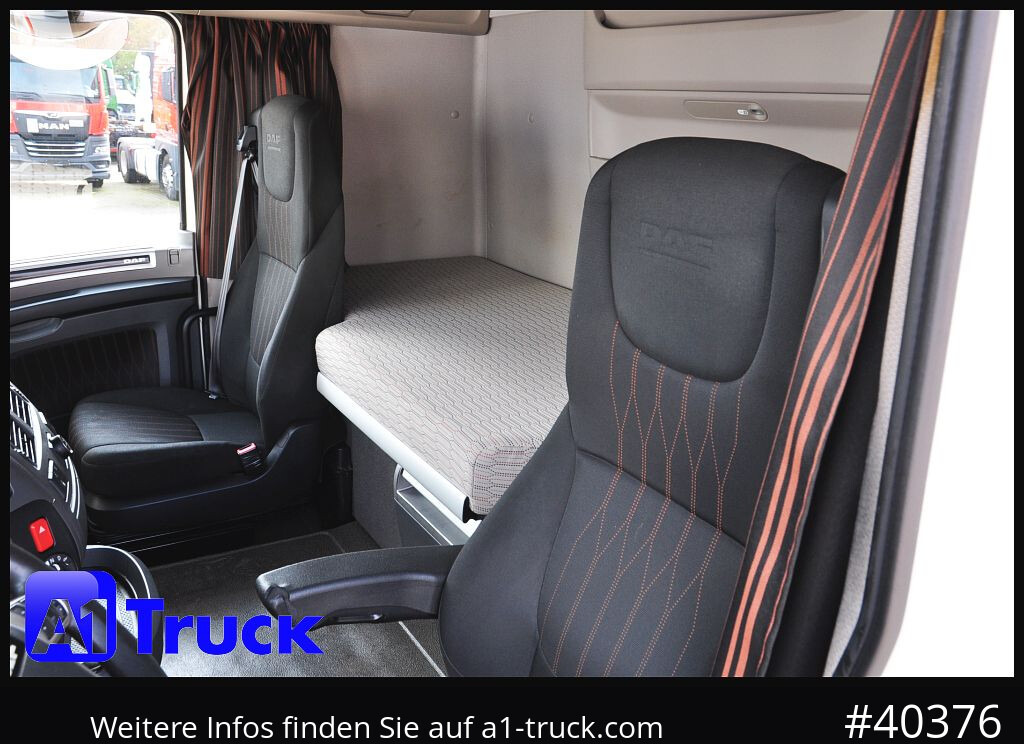 DAF DAF XF 480 FAN SSC Intarder, Lenkachse Standlklima - Caminhão transportador de contêineres/ Caixa móvel: foto 4 DAF DAF XF 480 FAN SSC Intarder, Lenkachse Standlklima - Caminhão transportador de contêineres/ Caixa móvel: foto 4