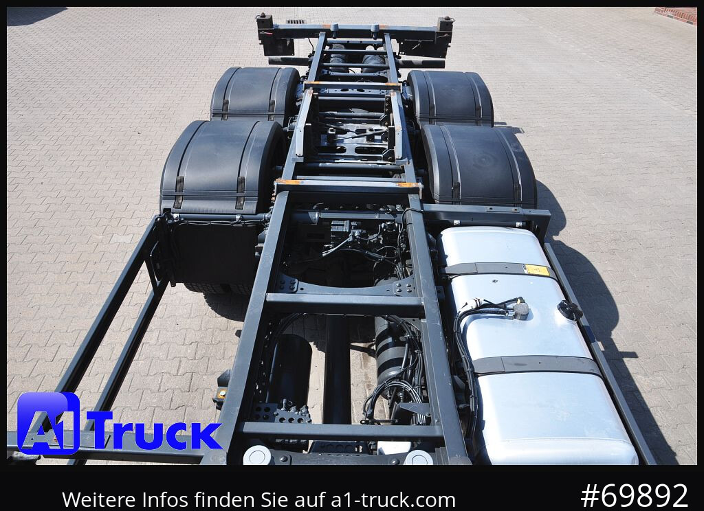 MERCEDES-BENZ 2548, Multi BDF, Wechsler, 7.45-7.82, MIDI, LIftachse - Caminhão transportador de contêineres/ Caixa móvel: foto 3 MERCEDES-BENZ 2548, Multi BDF, Wechsler, 7.45-7.82, MIDI, LIftachse - Caminhão transportador de contêineres/ Caixa móvel: foto 3