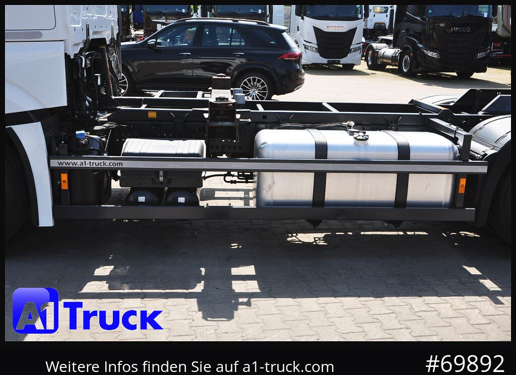 MERCEDES-BENZ 2548, Multi BDF, Wechsler, 7.45-7.82, MIDI, LIftachse - Caminhão transportador de contêineres/ Caixa móvel: foto 2 MERCEDES-BENZ 2548, Multi BDF, Wechsler, 7.45-7.82, MIDI, LIftachse - Caminhão transportador de contêineres/ Caixa móvel: foto 2