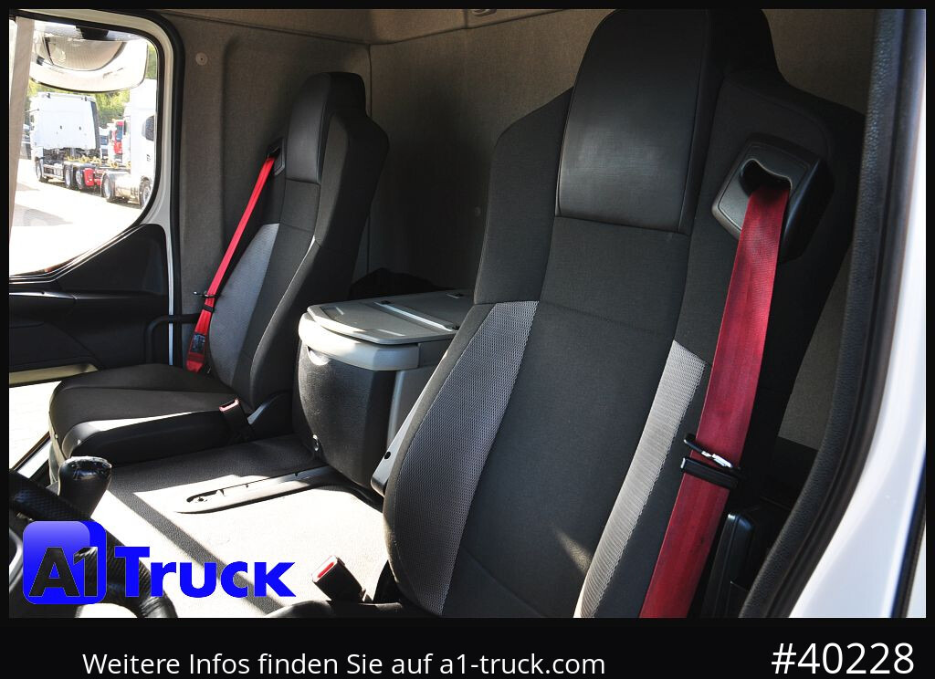 RENAULT D 280, 4x2, Ladebordwand, LBW, TÜV 06/2026 - Caminhão com lona: foto 3 RENAULT D 280, 4x2, Ladebordwand, LBW, TÜV 06/2026 - Caminhão com lona: foto 3