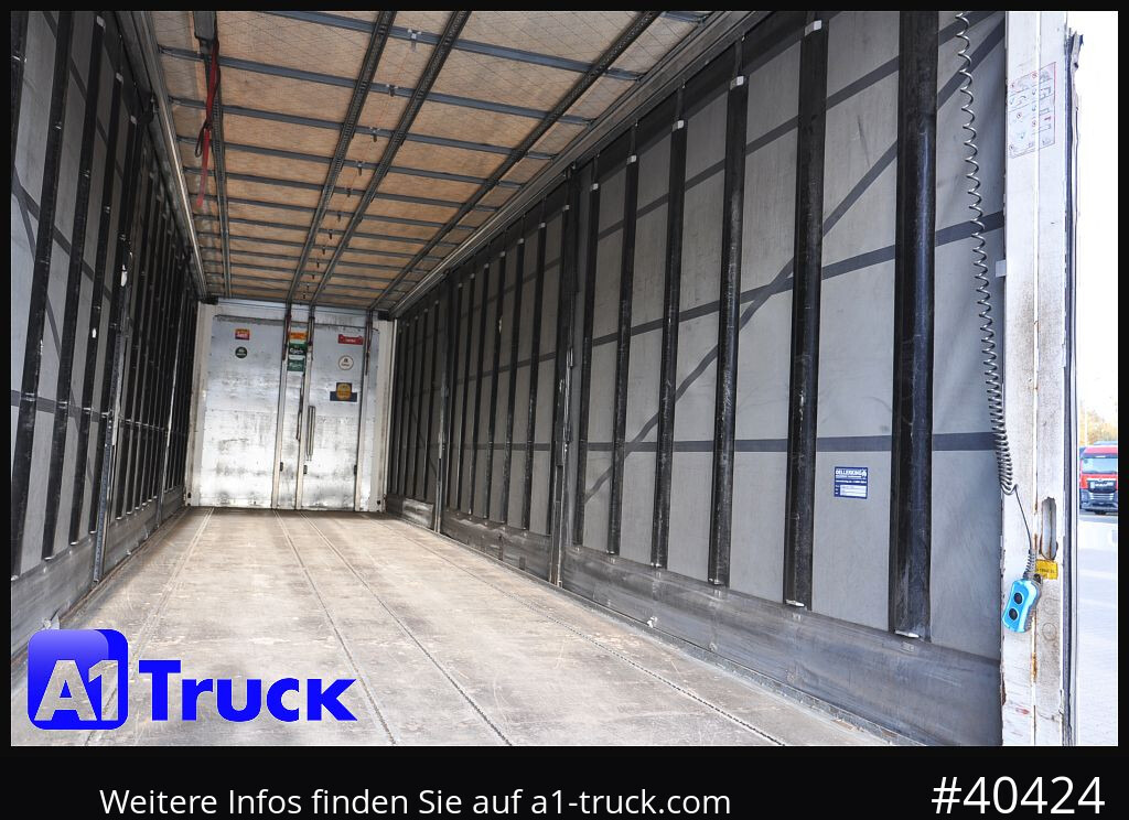 SCHMITZ Getränke, Lenkachse, LBW, Ladebordwand, kurzer Aufbau - Semi-reboque de lona: foto 4 SCHMITZ Getränke, Lenkachse, LBW, Ladebordwand, kurzer Aufbau - Semi-reboque de lona: foto 4