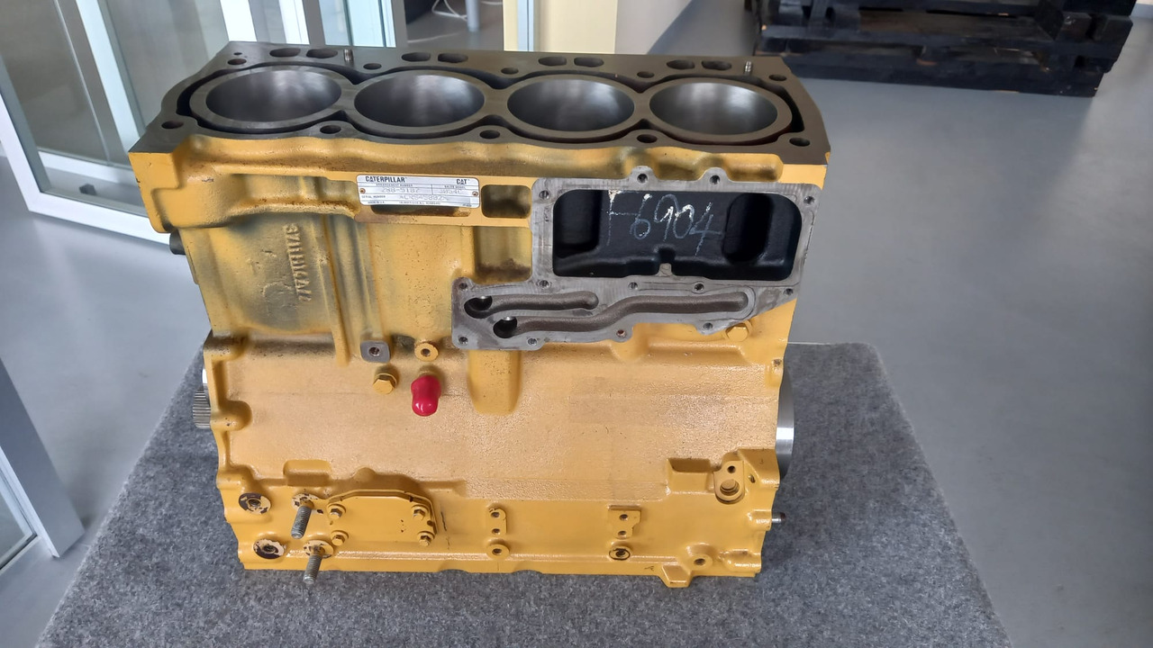 Caterpillar 3054C Short Block revisionato per CAT 3054C e C4.4 - Bloco do motor de Máquina de construção: foto 1 Caterpillar 3054C Short Block revisionato per CAT 3054C e C4.4 - Bloco do motor de Máquina de construção: foto 1