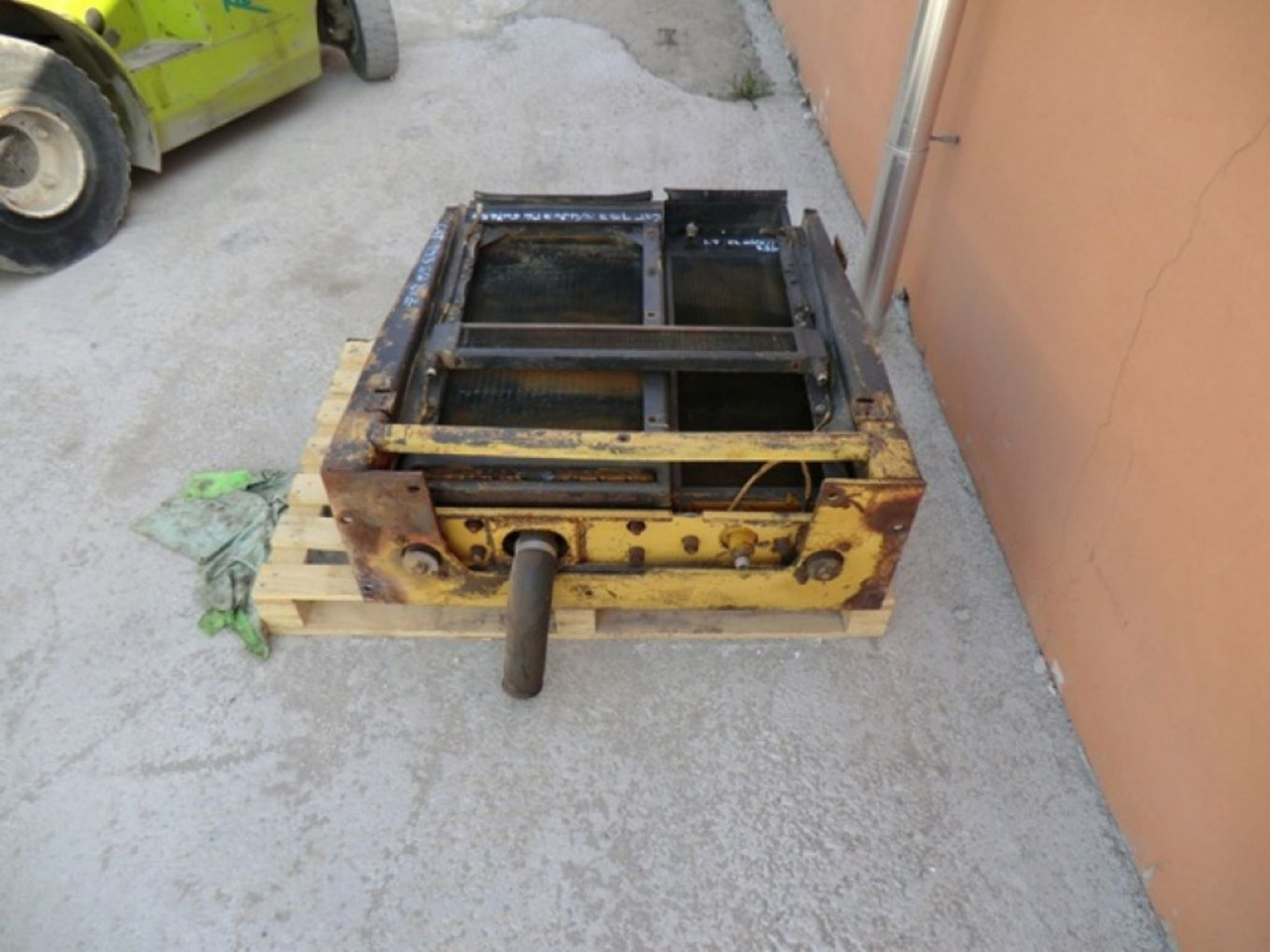 Caterpillar 953 Radiatore olio idraulico - Sistema de arrefecimento de Máquina de construção: foto 3 Caterpillar 953 Radiatore olio idraulico - Sistema de arrefecimento de Máquina de construção: foto 3