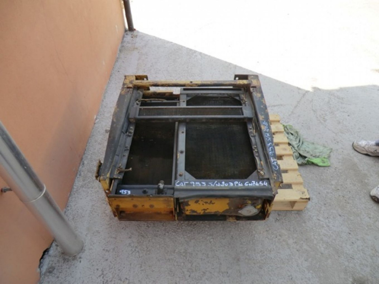 Caterpillar 953 Radiatore olio idraulico - Sistema de arrefecimento de Máquina de construção: foto 1 Caterpillar 953 Radiatore olio idraulico - Sistema de arrefecimento de Máquina de construção: foto 1