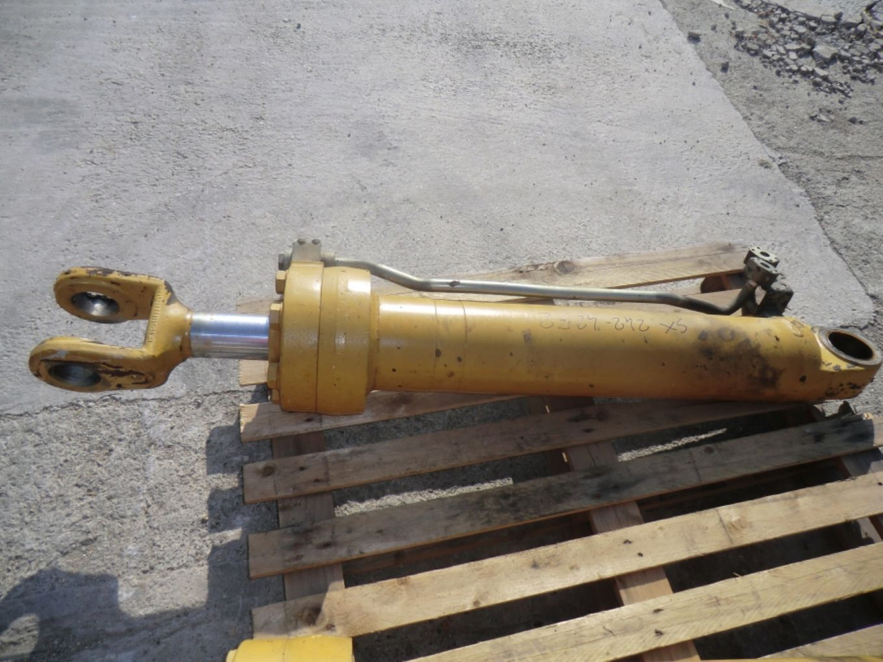 Caterpillar 962H Cilindro di sollevamento SX - Cilindro hidráulico de Máquina de construção: foto 1 Caterpillar 962H Cilindro di sollevamento SX - Cilindro hidráulico de Máquina de construção: foto 1