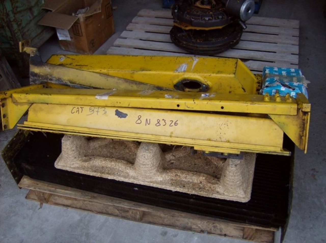 Caterpillar 973 Vaschetta superiore radiatore - Sistema de arrefecimento de Máquina de construção: foto 1 Caterpillar 973 Vaschetta superiore radiatore - Sistema de arrefecimento de Máquina de construção: foto 1